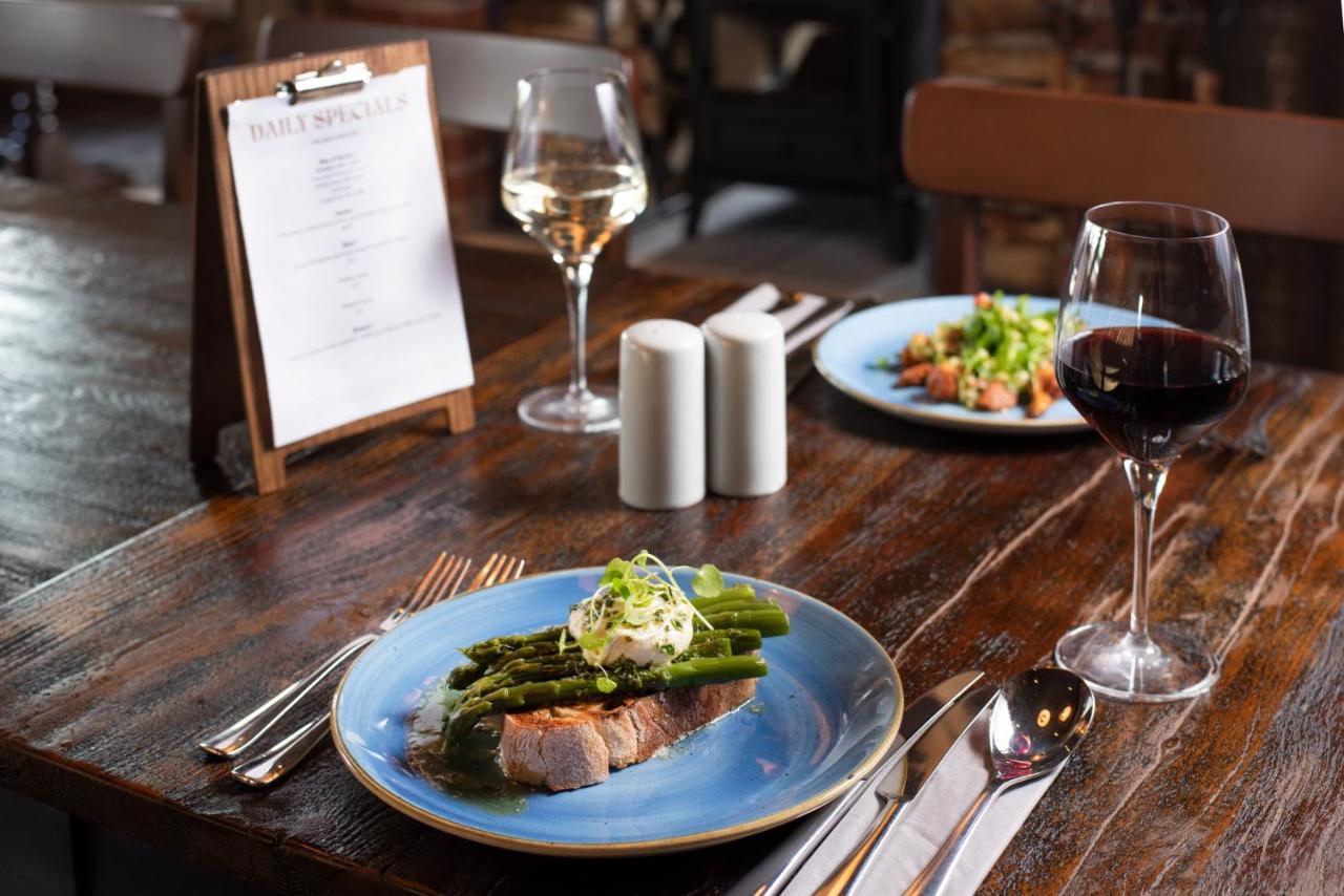 The Hog'S Head Inn - The Inn Collection Group Alnwick Exteriér fotografie